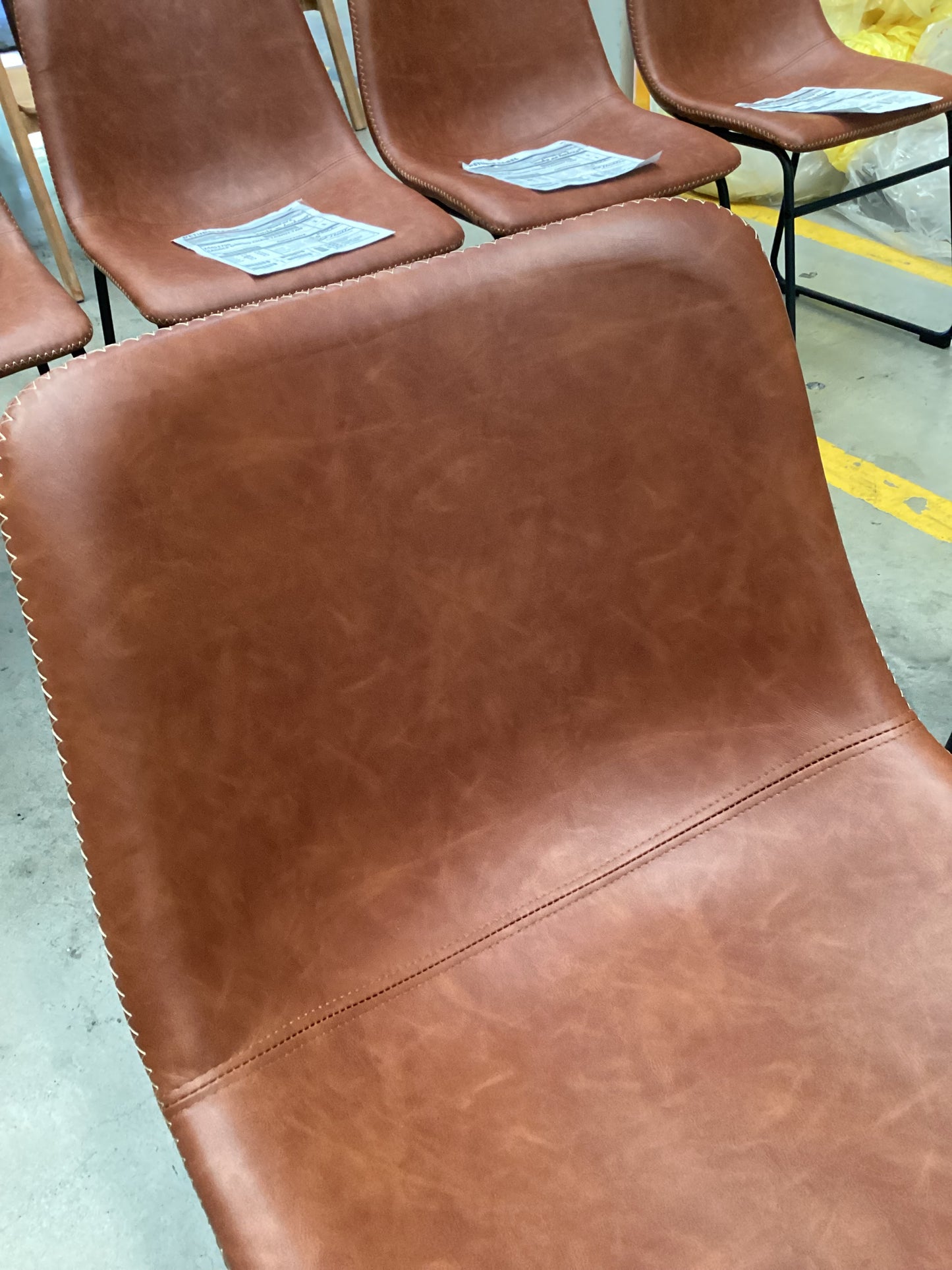 QLD QRS22398D SADDLE DINING CHAIR TAWNY TAN