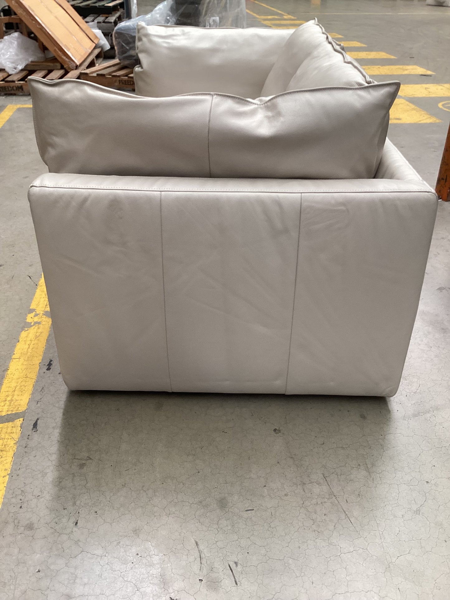 QLD QRS22916 Sorrento Sofa 2.5S Montana Stone