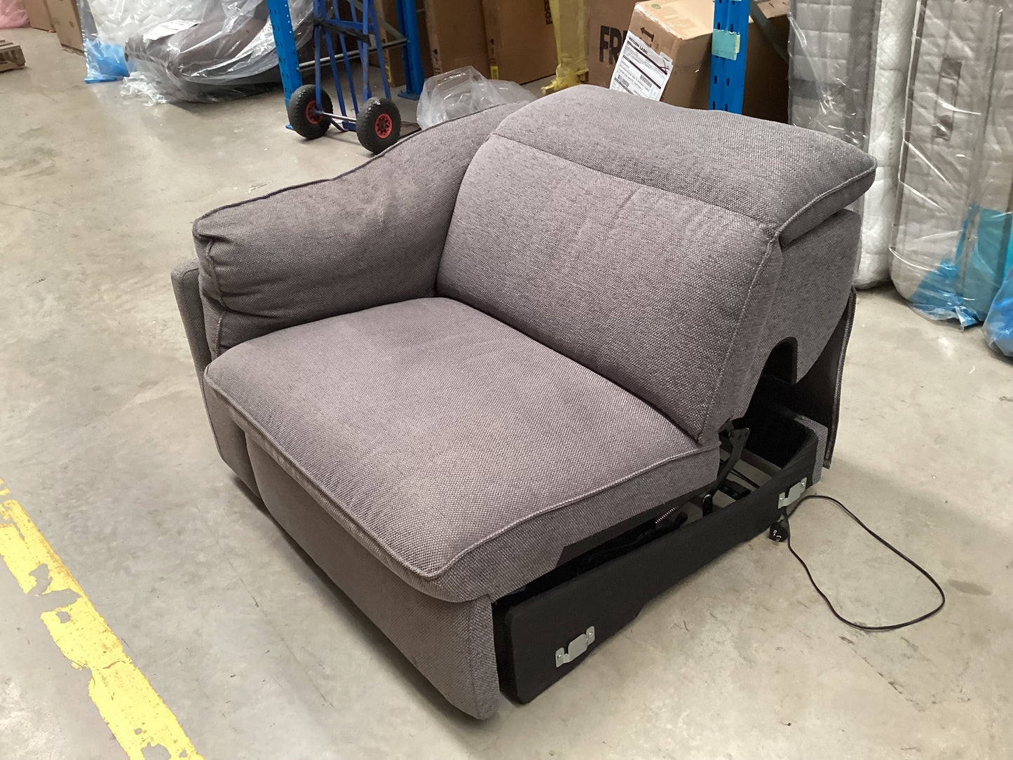 QLD QRS22783 Sorrento Electric Recliner Modular 1.5S (1of2)