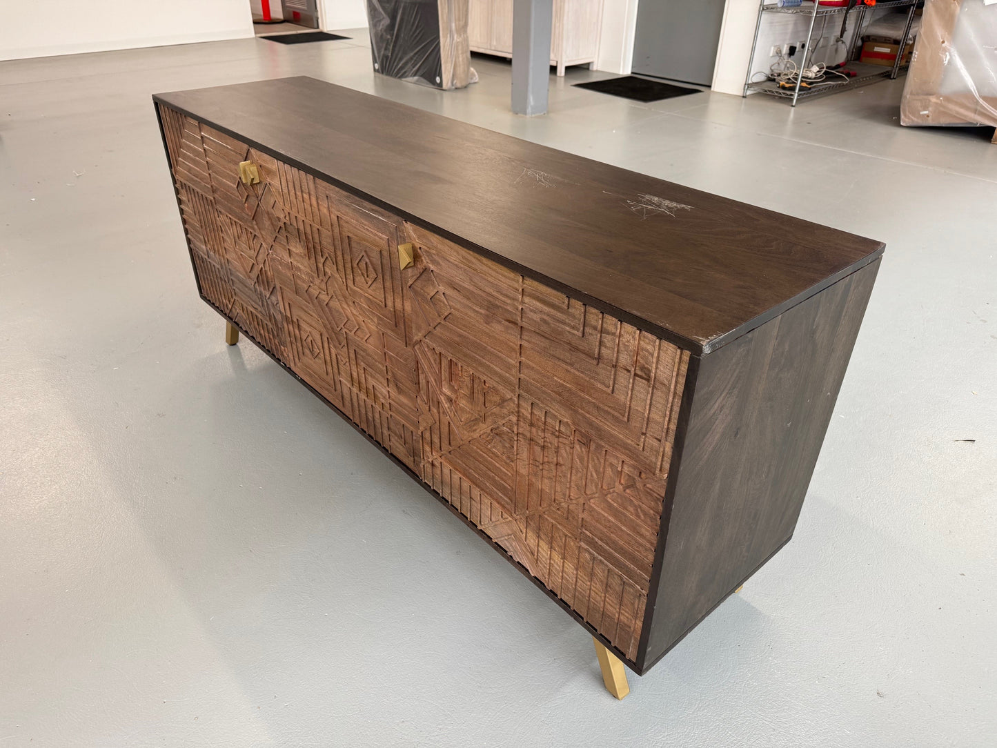 VICDC Labyrinth Buffet Natural/Black 24128094|VRS132128