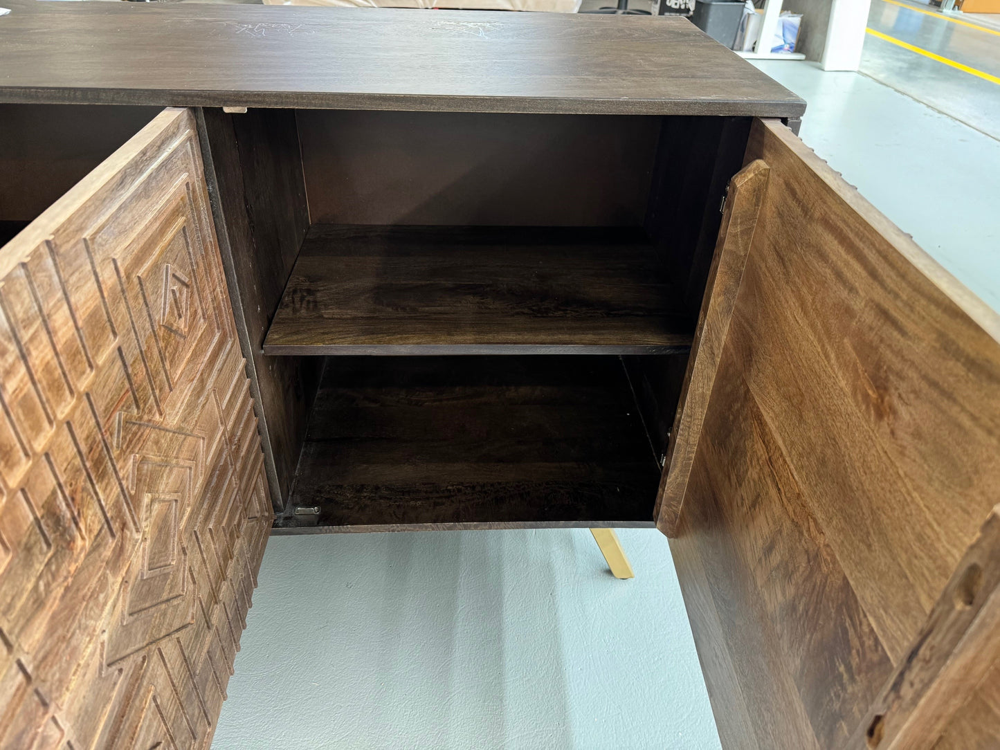 VICDC Labyrinth Buffet Natural/Black 24128094|VRS132128