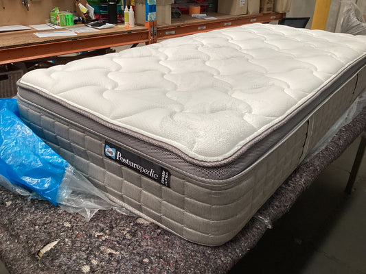 QLD QRS22834 Sealy Aura Plush Mattress Long Single