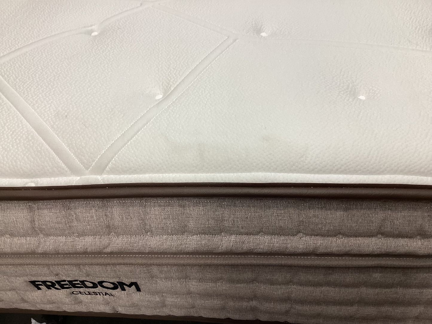 QLD QRS23394 Celestial Plush Mattress King by Freed