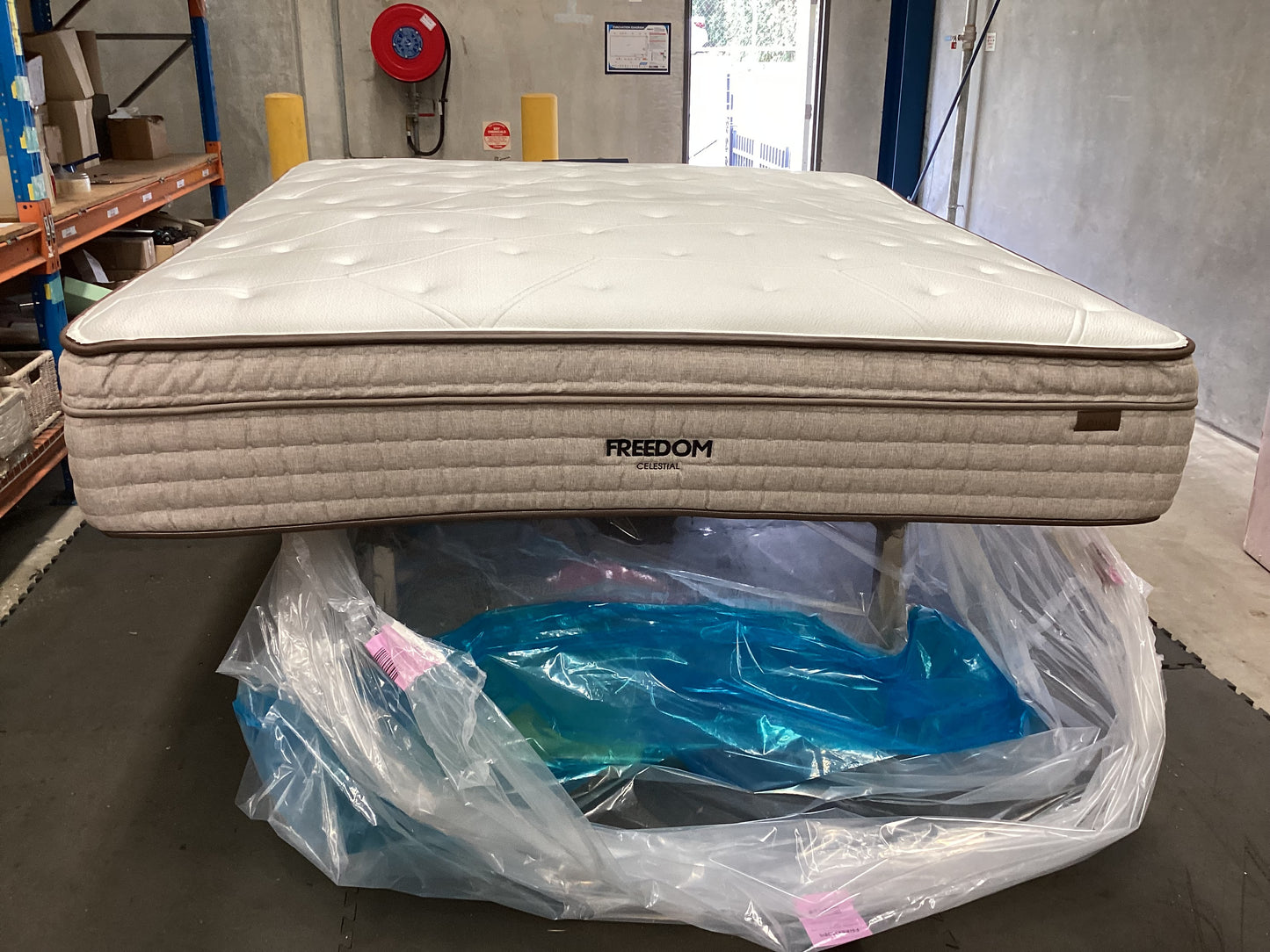 QLD QRS23084 Celestial Plush Mattress King   by Freed