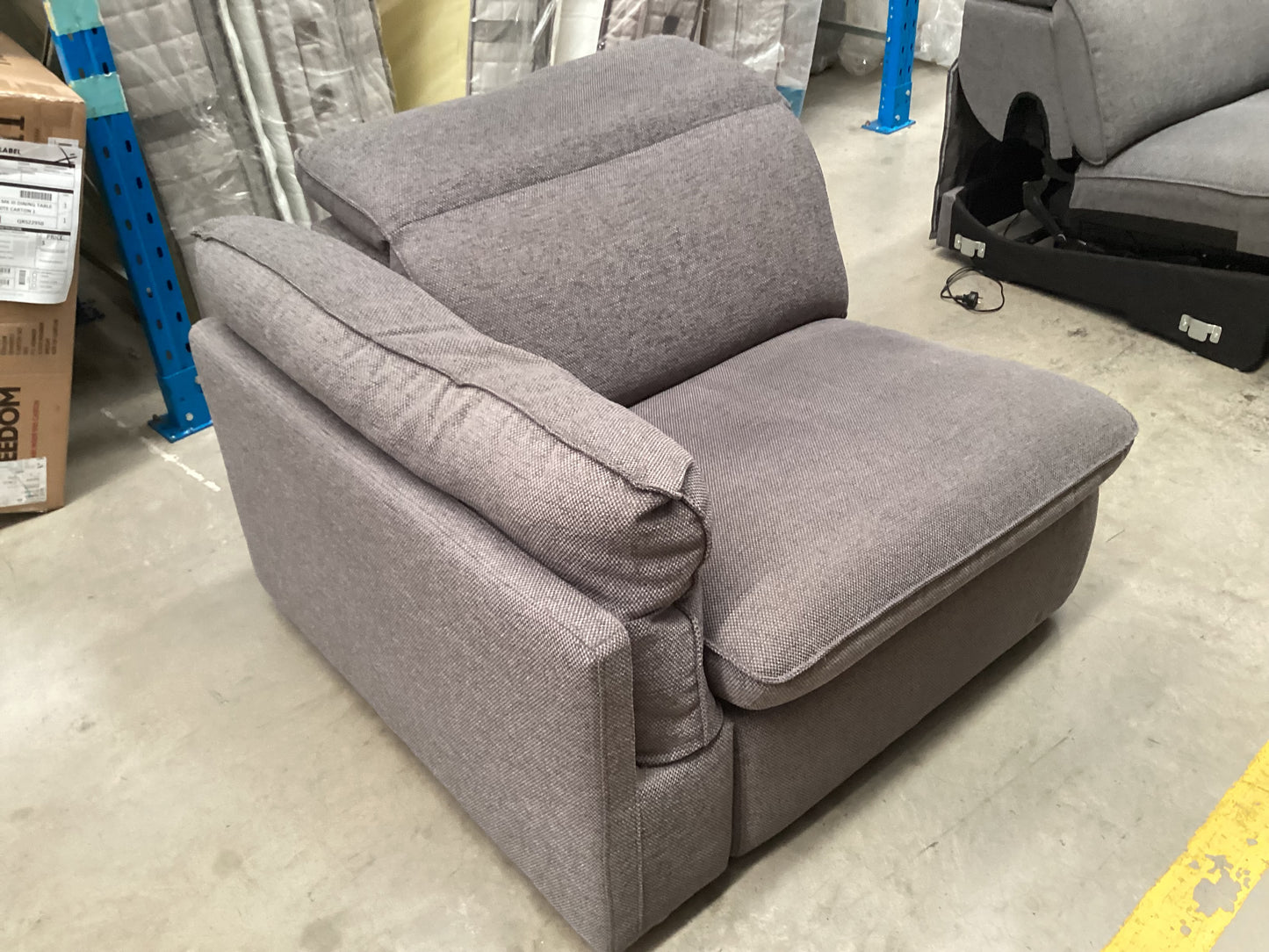 QLD QRS22783 Sorrento Electric Recliner Modular 1.5S (1of2)