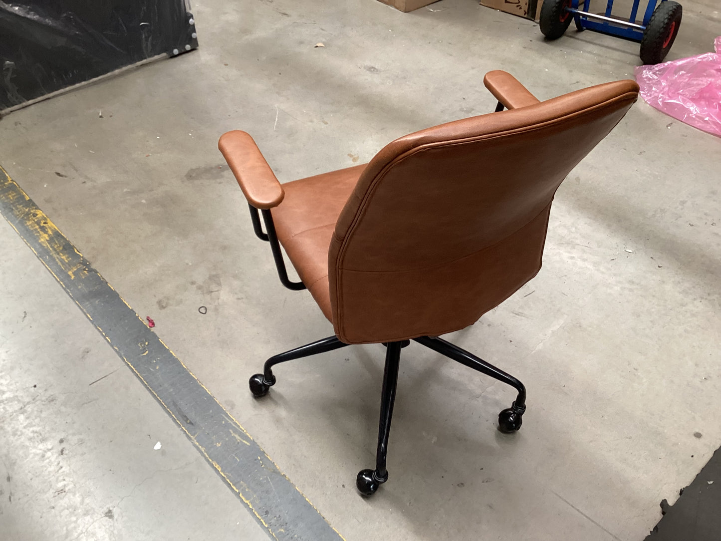 QLD QRS23407 Oren Office Chair  PU Vintage Tan