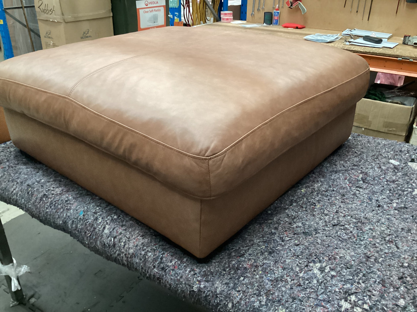 QLD QRS22871 LONG ISLAND Ottoman Bendigo Tan