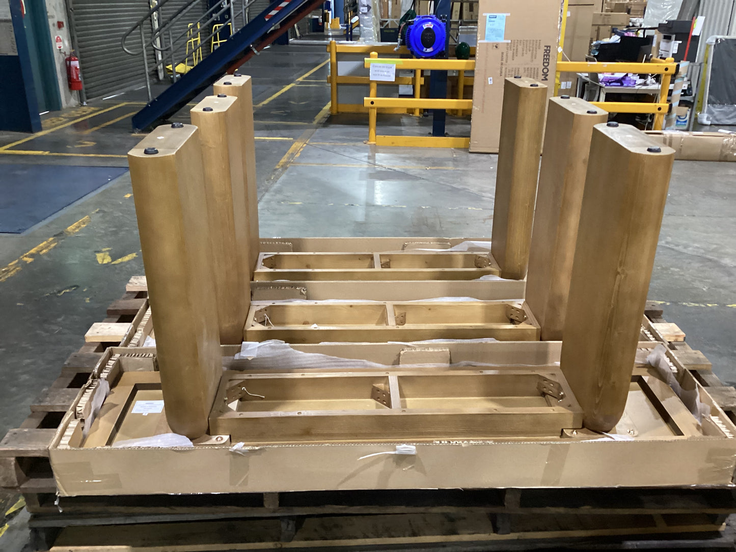 NSW MT24611 Pacifica Console Table