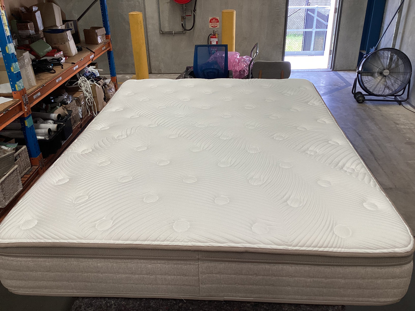 QLD QRS23287 Stratus Medium Mattress Queen