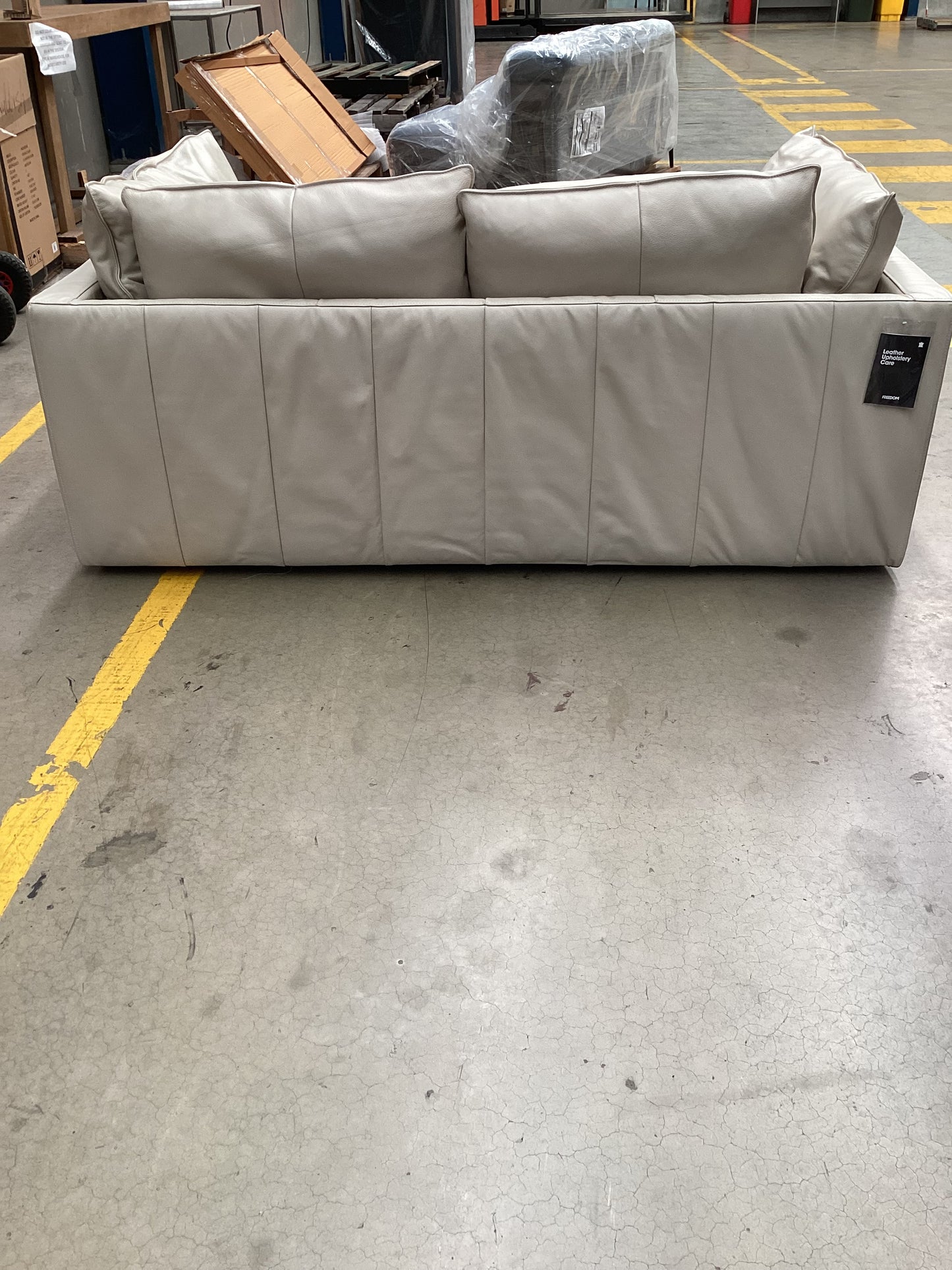 QLD QRS22916 Sorrento Sofa 2.5S Montana Stone