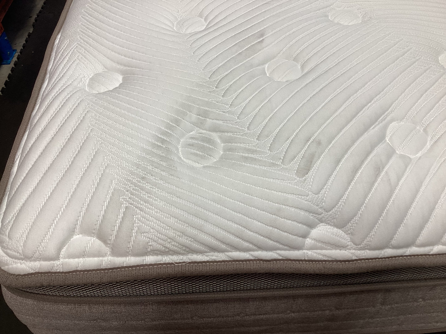 QLD QRS23273 Stratus Medium Mattress Double