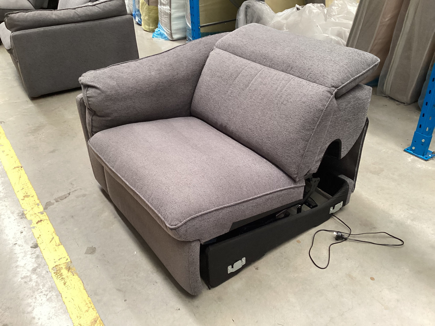 QLD QRS22784 Sorrento Electric Recliner Modular 1.5S (1of2)