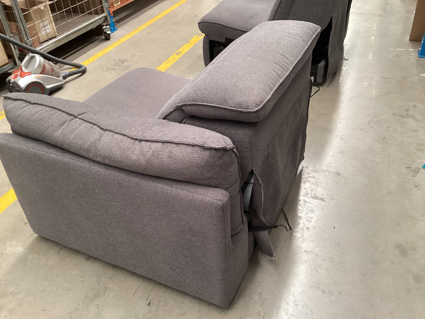 QLD QRS22800 Sorrento Electric Recliner Modular 1.5S (2of2)