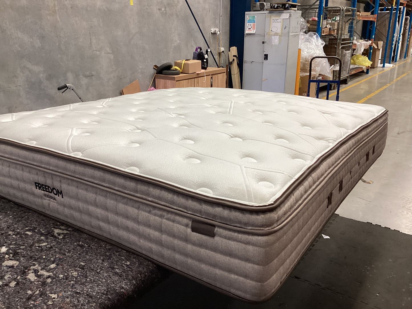QLD QRS23317 Celestial Medium Mattress King