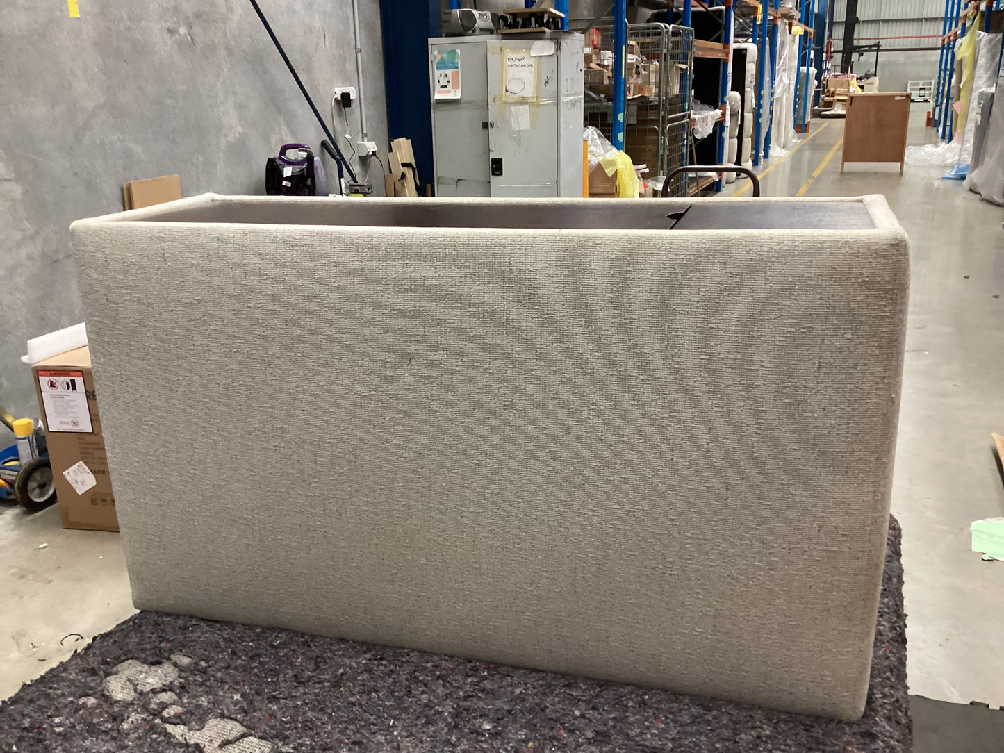 QLD QRS23018 Loft Storage Armrest (LAF - Clips Right)