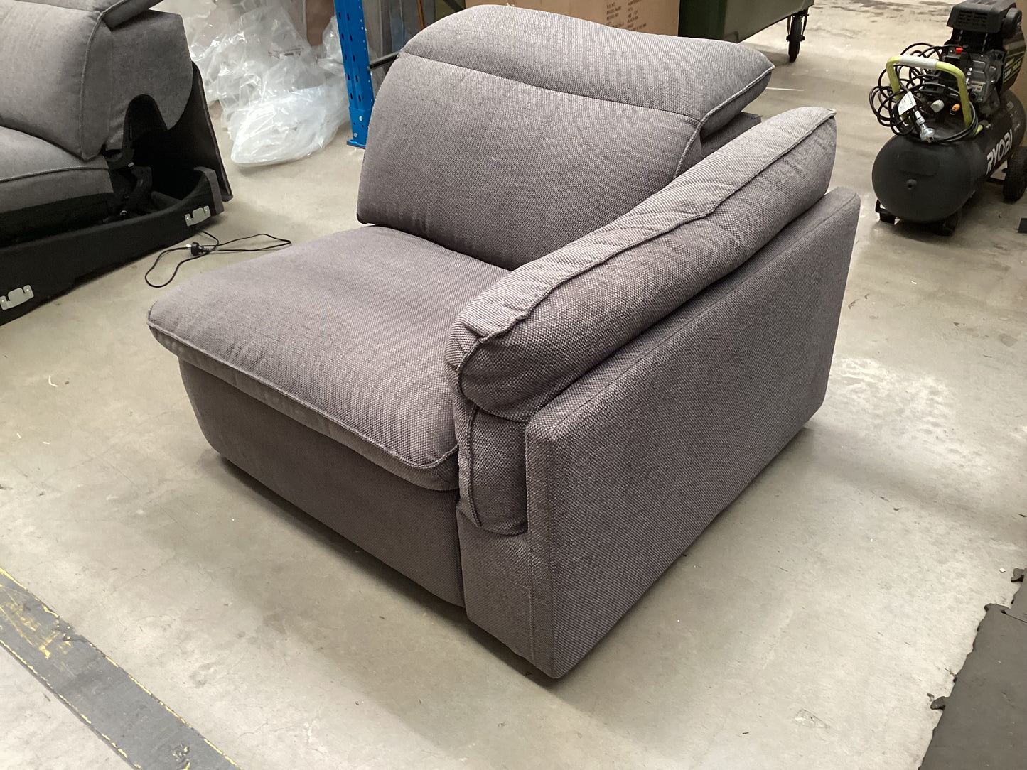 QLD QRS22785 Sorrento Electric Recliner Modular 1.5S (2of2)