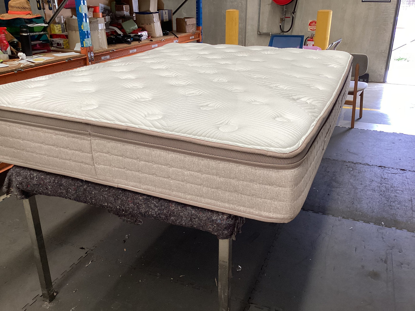 QLD QRS23287 Stratus Medium Mattress Queen