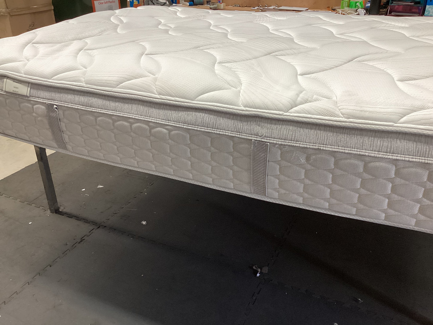 QLD QRS23288 Sealy Solara Medium Mattress King