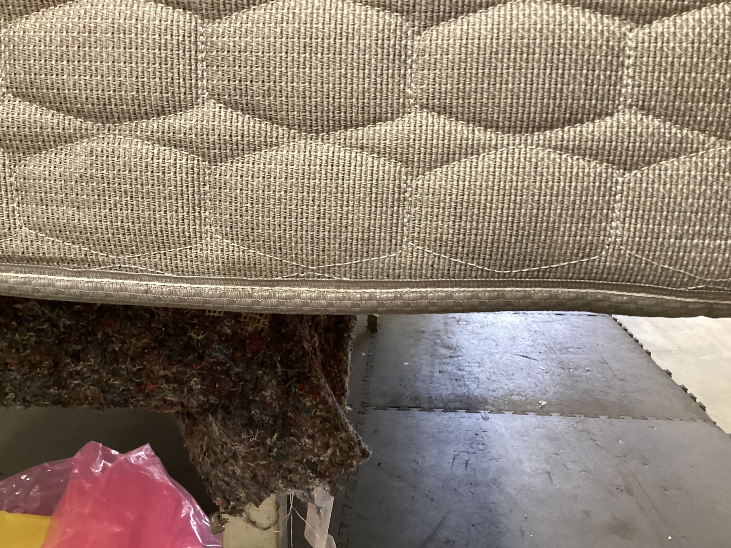 QLD QRS22953 Sealy Cygnus Firm Mattress Queen