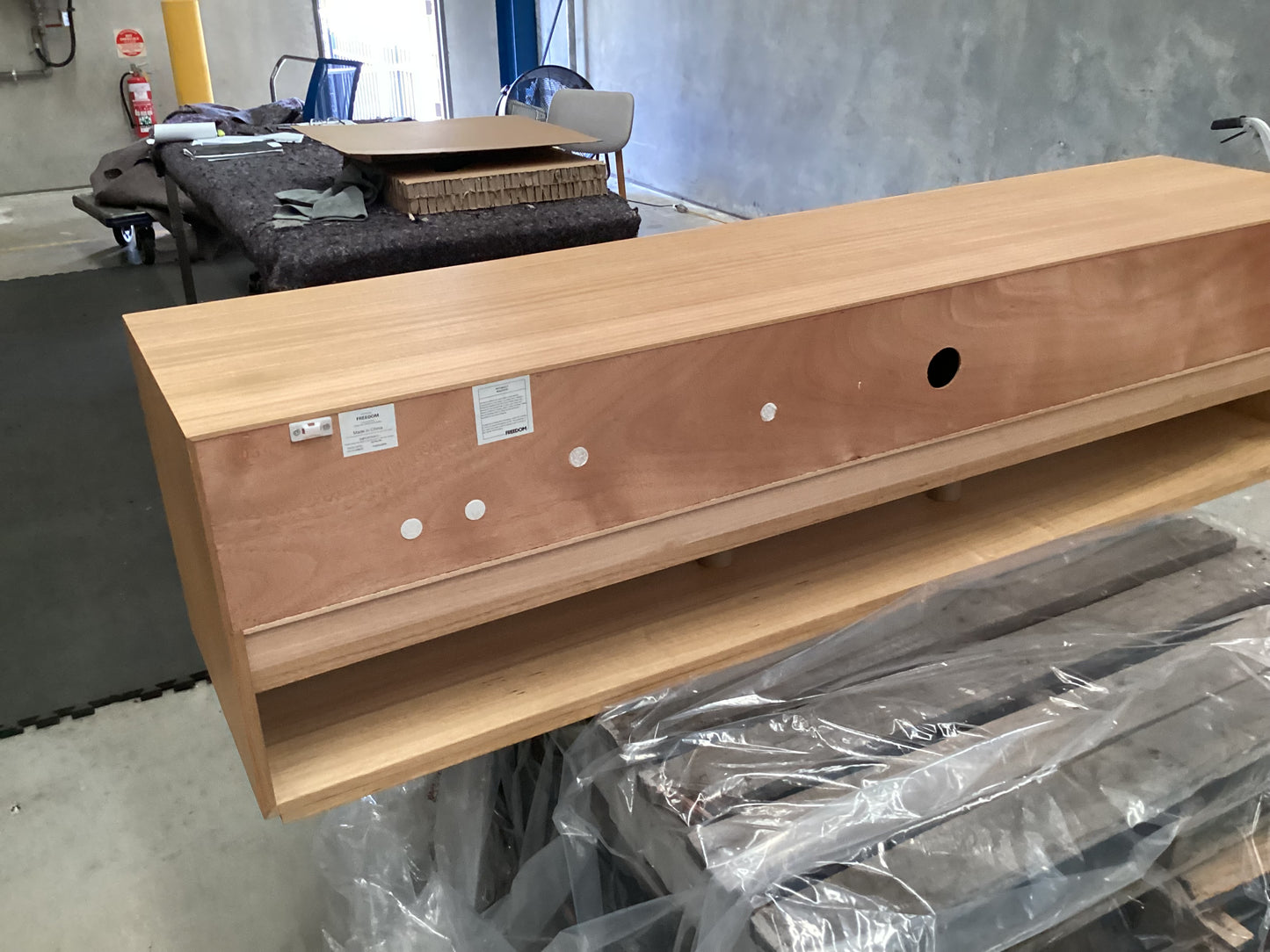QLD QRS23375 Burleigh Entertainment Unit   Natural