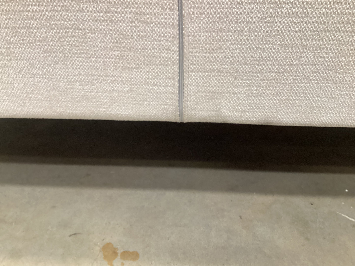 QLD QRS22872 Cleo Sofa 2S Natural Leg Hervey Natural