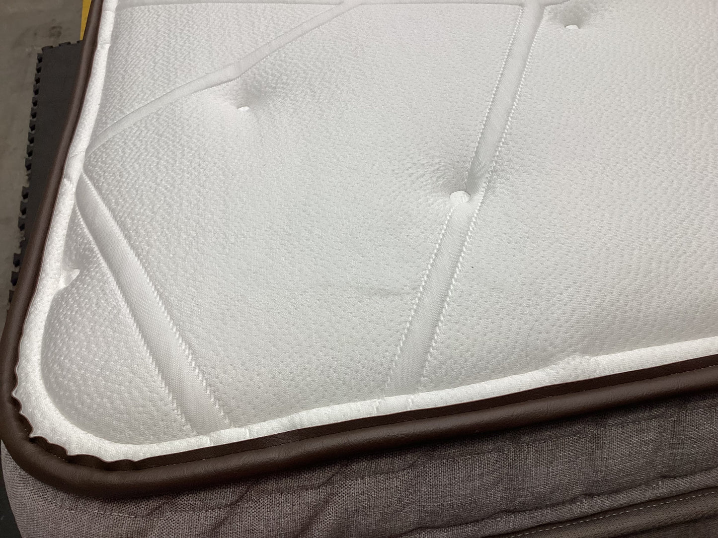 QLD QRS23084 Celestial Plush Mattress King   by Freed