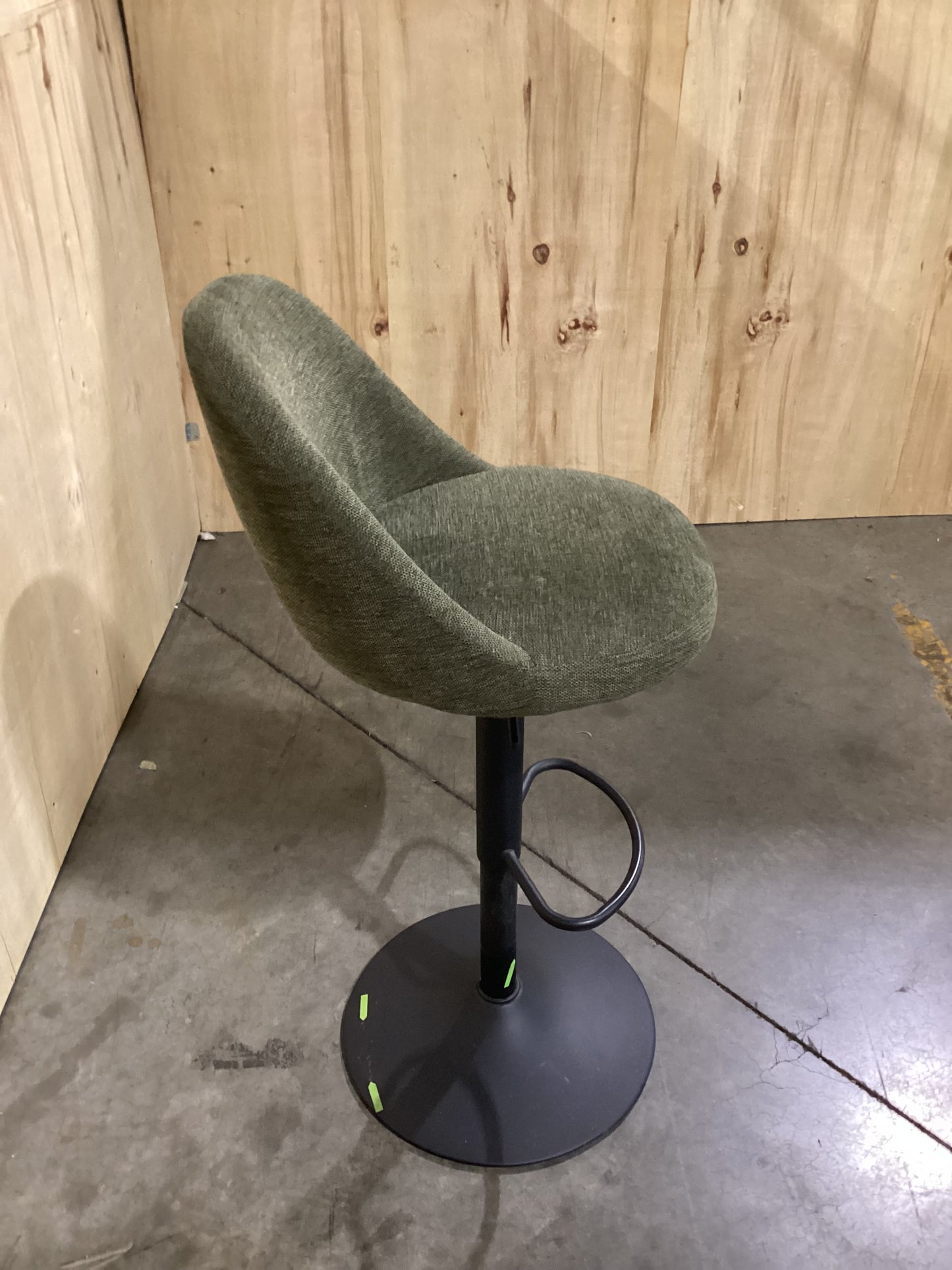 NSW CLN10841 Selena Counter Stool Brego Olive