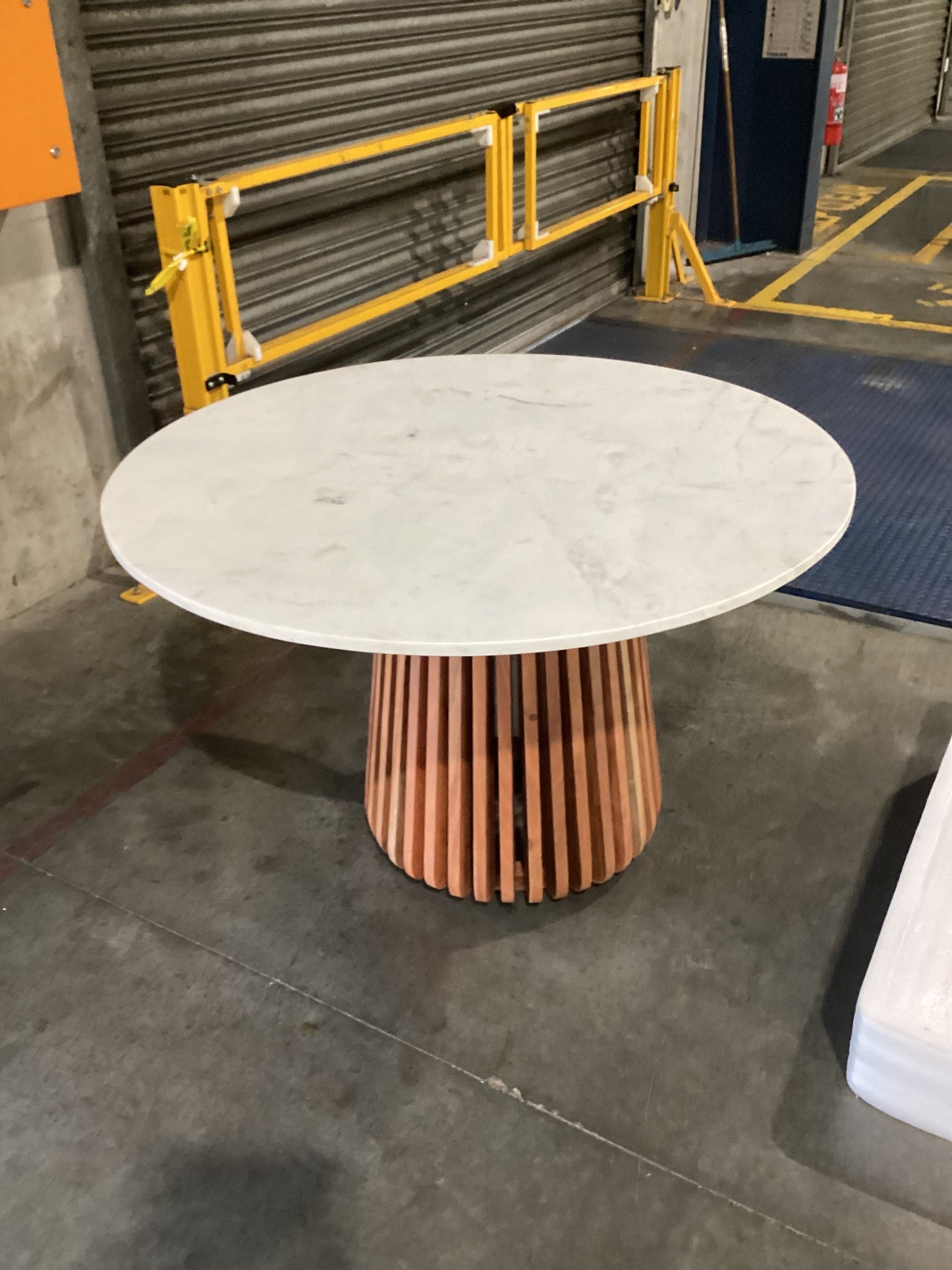 NSW MT24678 Nesst Dining Table Natural/Marble