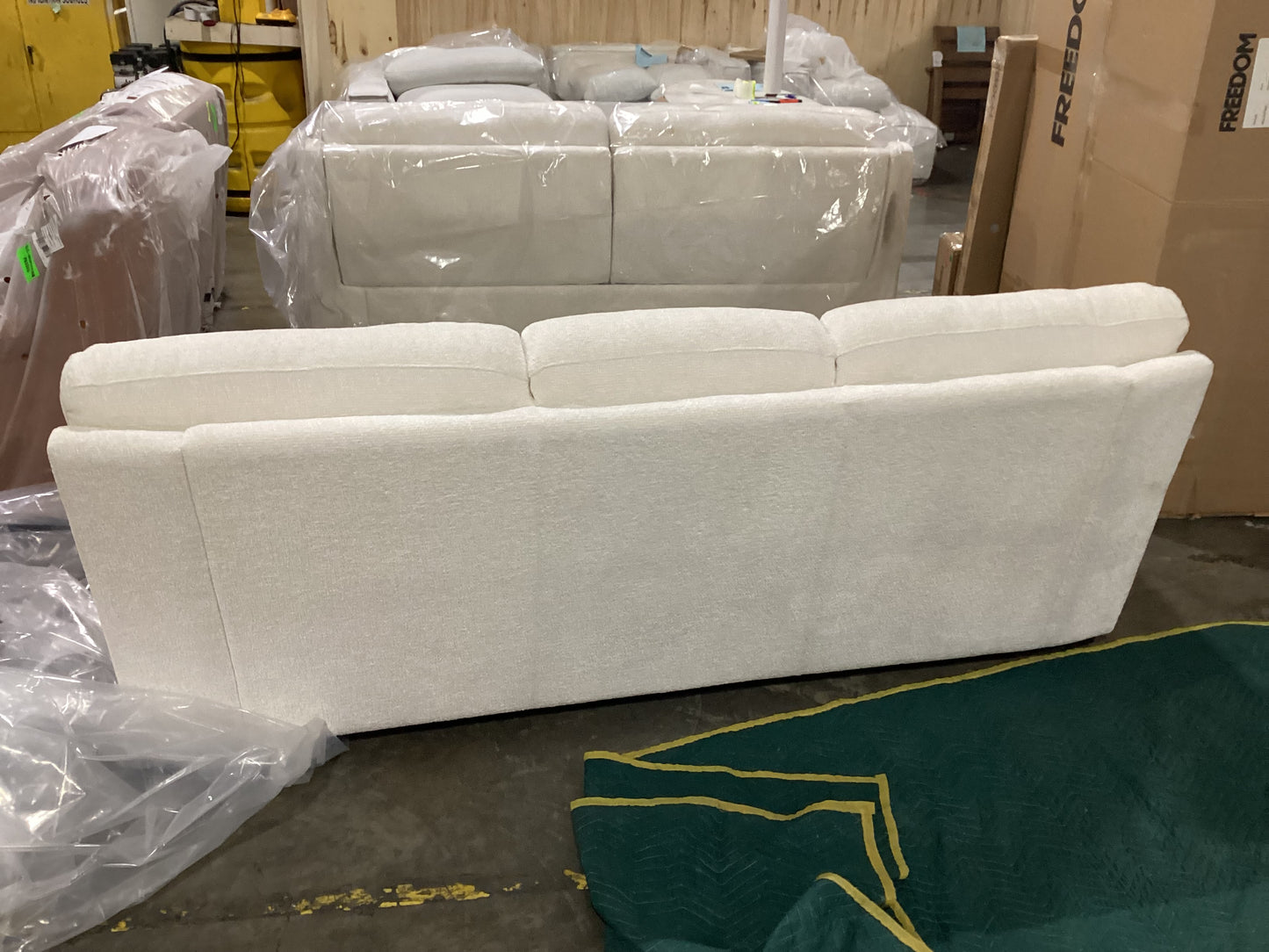 NSW CLN20985 Barret Sofa 3S Chloe Ivory