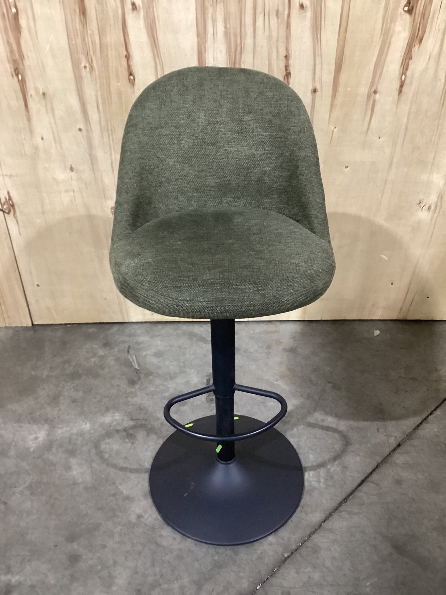 NSW CLN10841 Selena Counter Stool Brego Olive