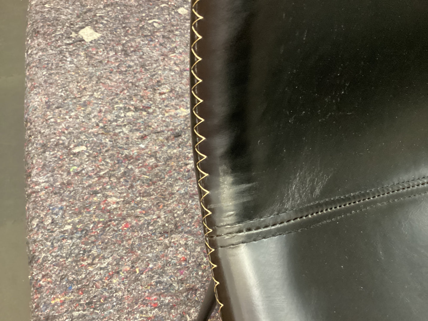 QLD QRS23025 Saddle Dining Chair   Black