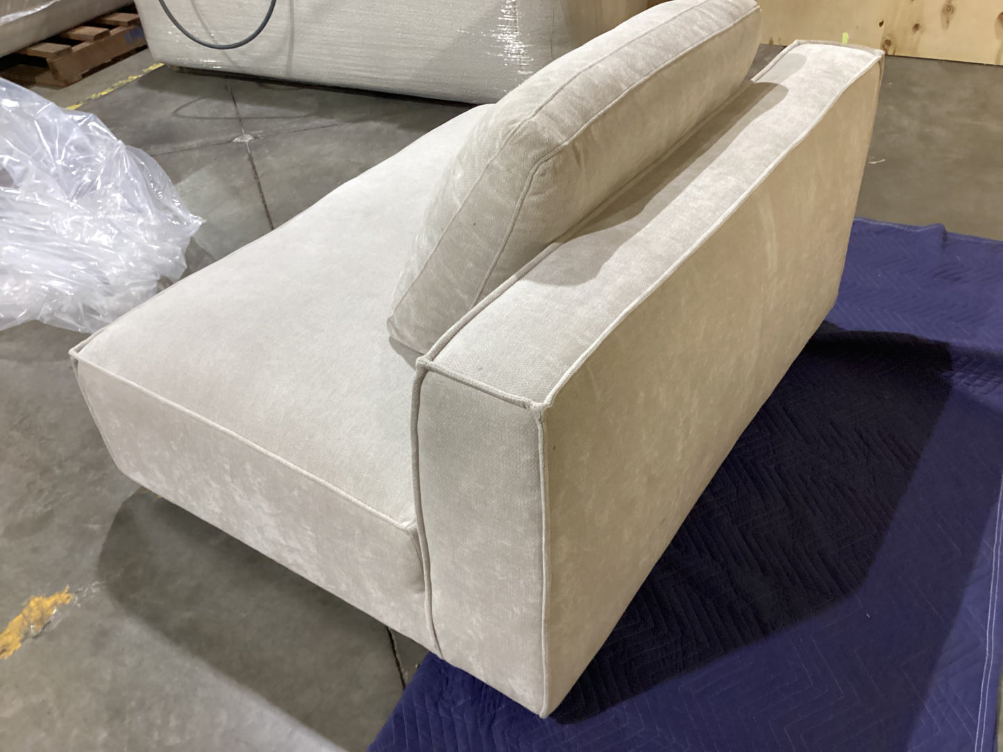 NSW CLN20895 Apartment Modular Corner Lamour Natura