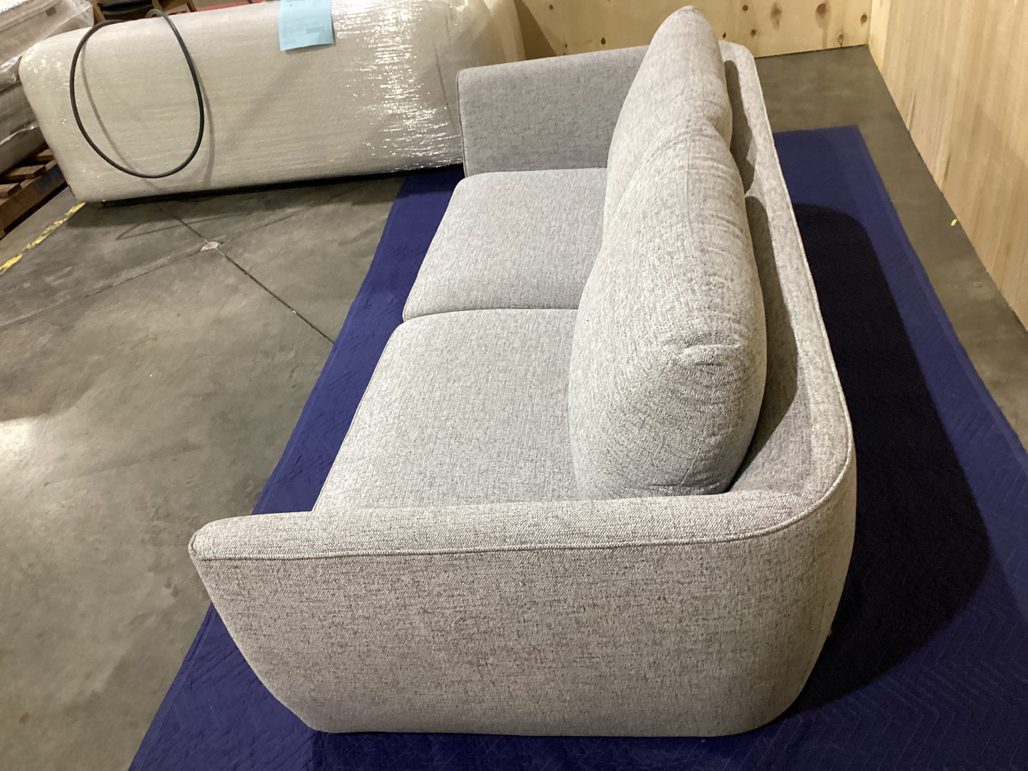 NSW CLN20954 Tomi Sofa 3S Hervey Pepper