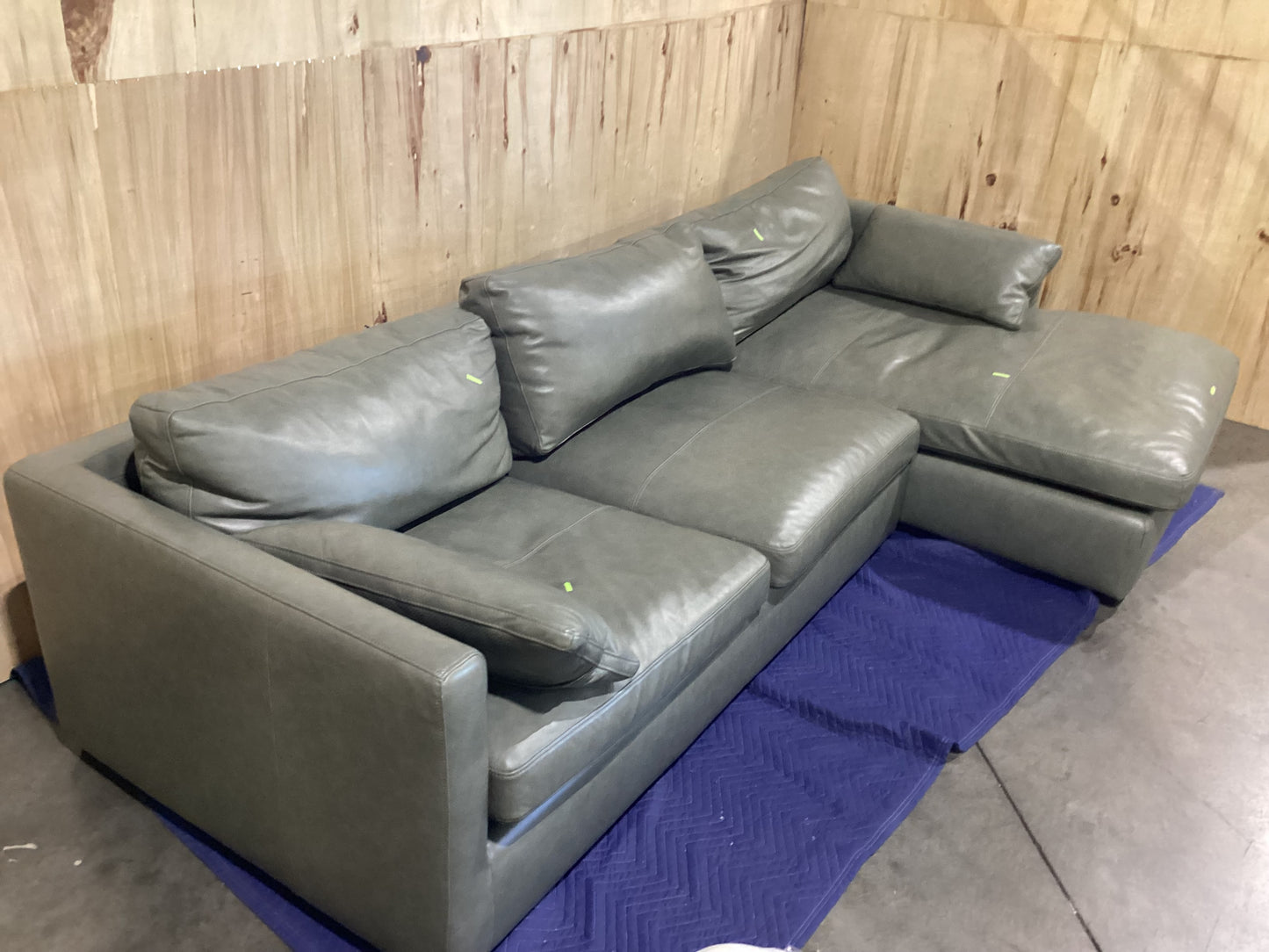 NSW MT24522 Momba Modular Chaise RAF Bendigo Green