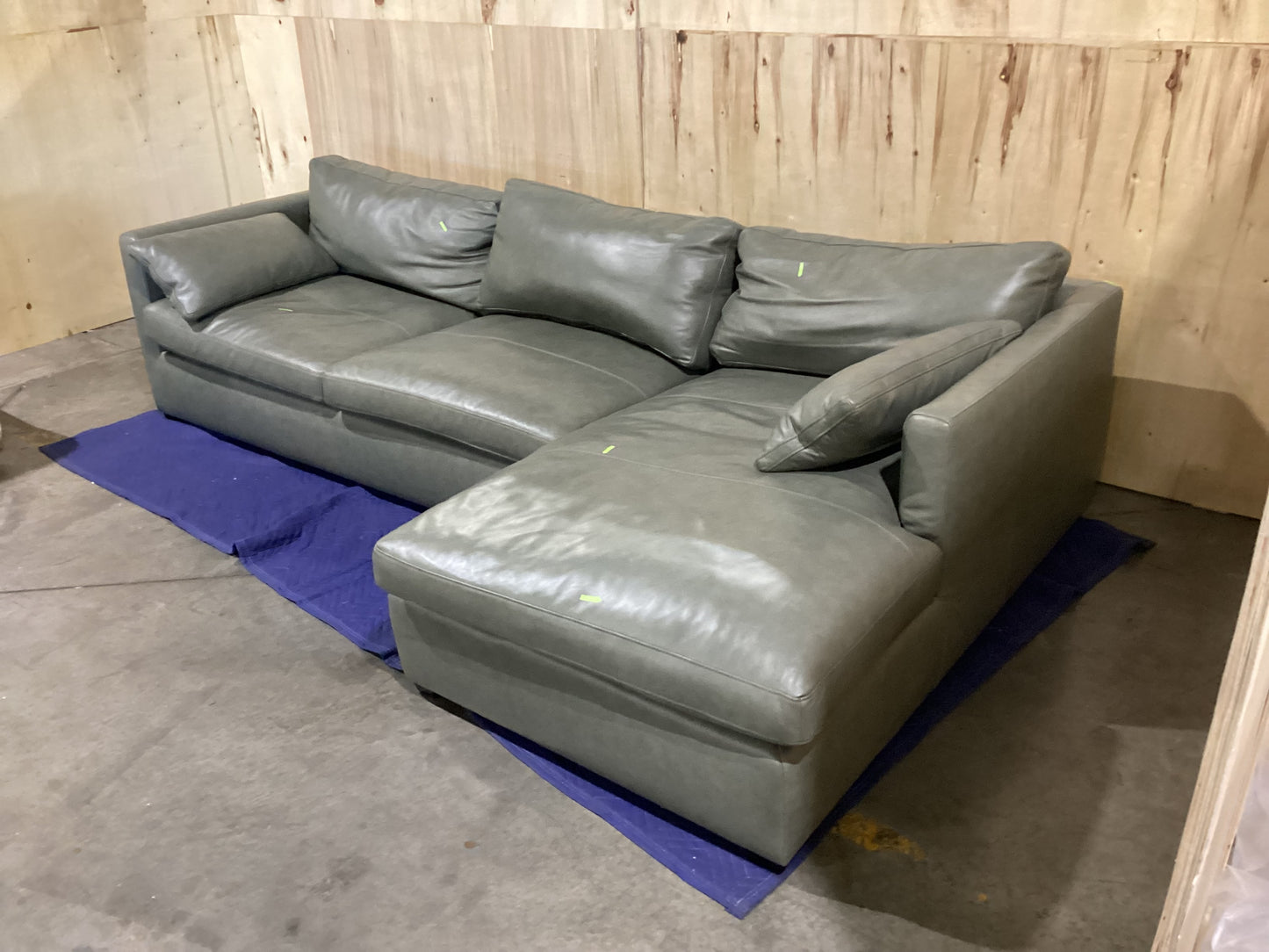 NSW MT24522 Momba Modular Chaise RAF Bendigo Green