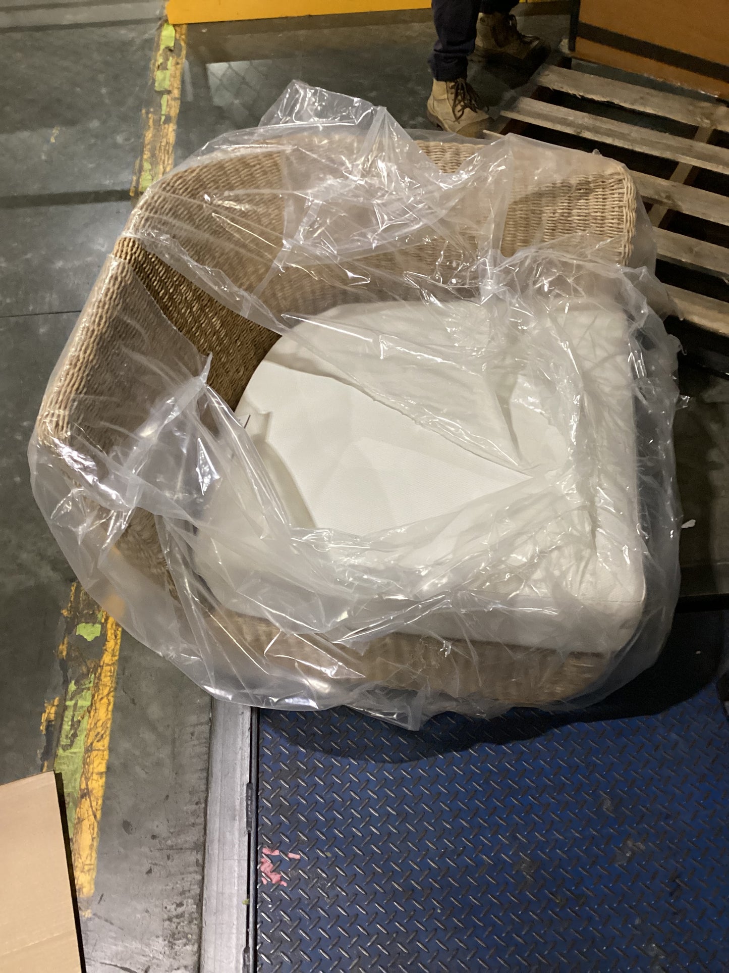 NSW CLN20940 Sonata Outdoor Modular 1S RAF Wicker/Olefin Natural