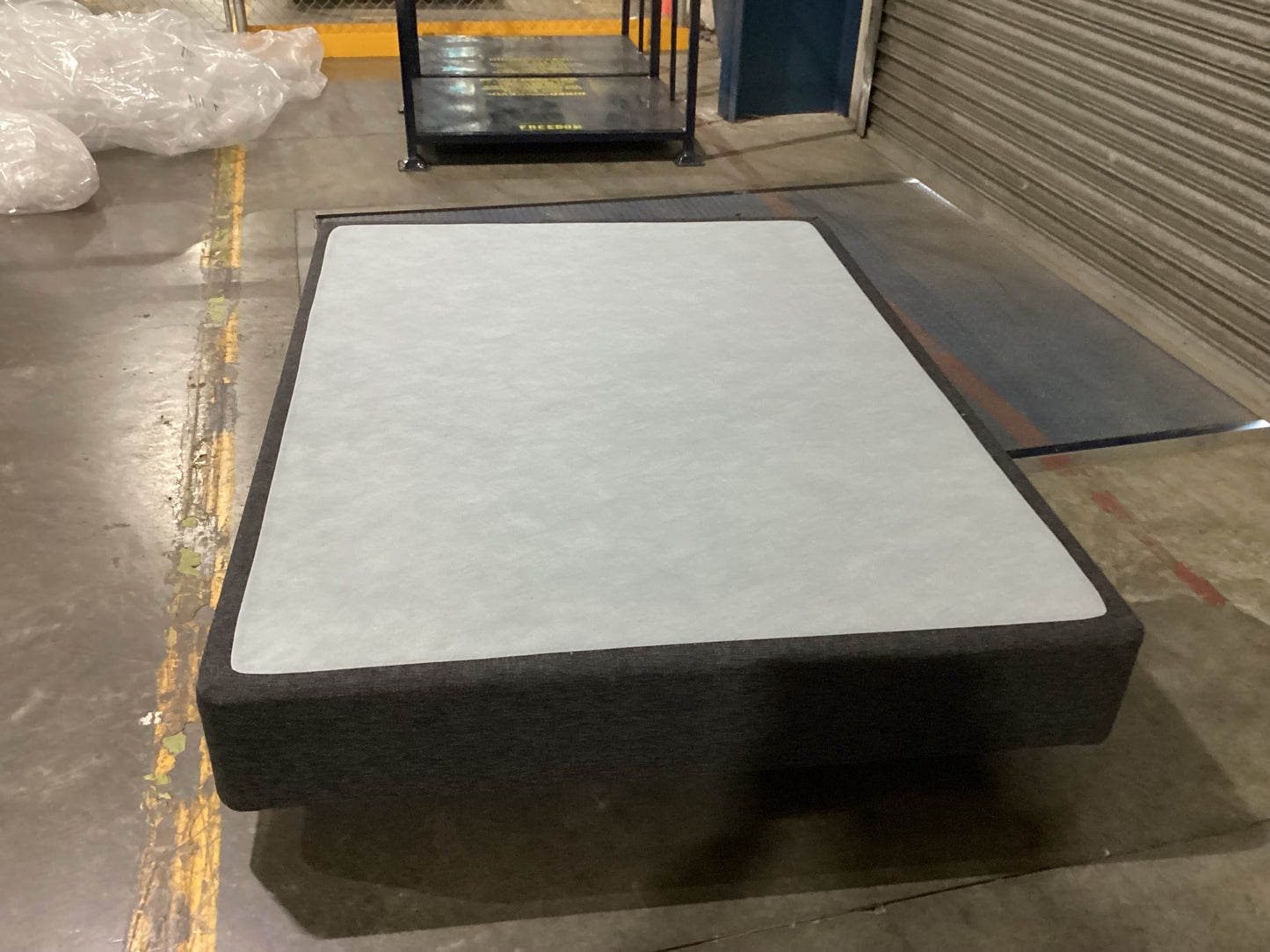 NSW PRN20301 Toorak Floating Bed Base Noyack Shadow