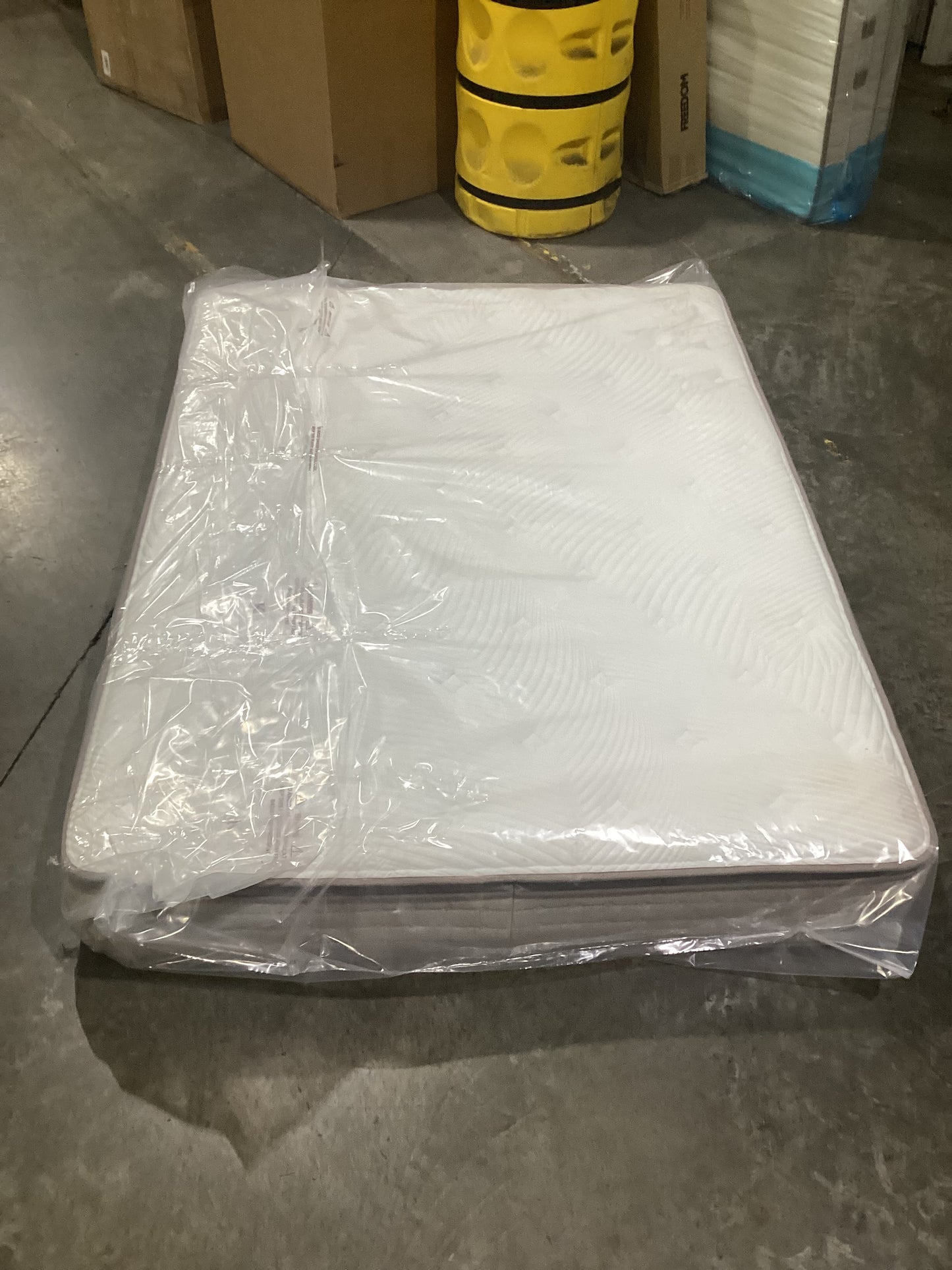 NSW CLN10817 Stratus Firm Queen Mattress