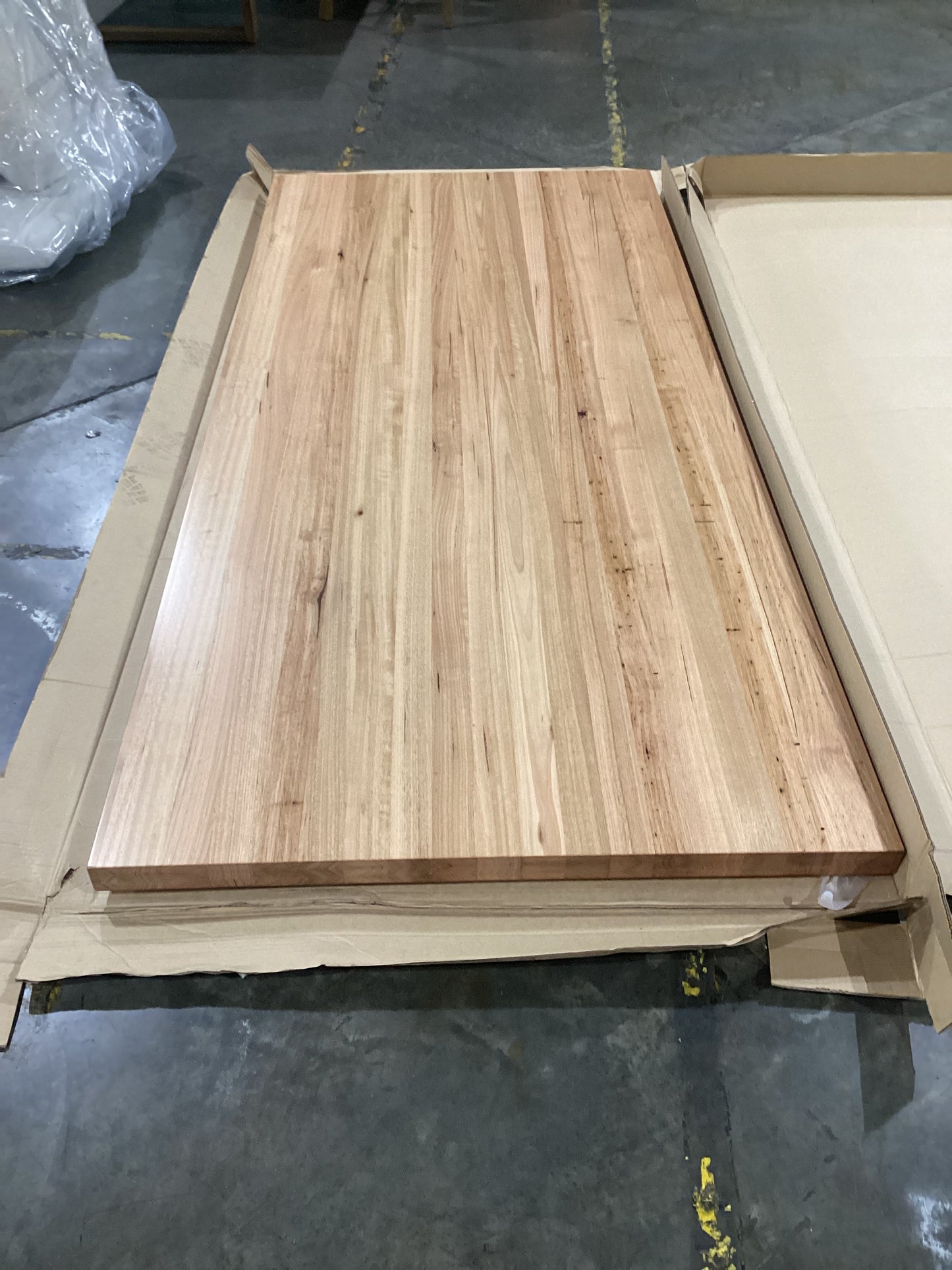 NSW CLN10815 Camden Dining Table 270x120cm Wormy Chestnut Natural Tabletop