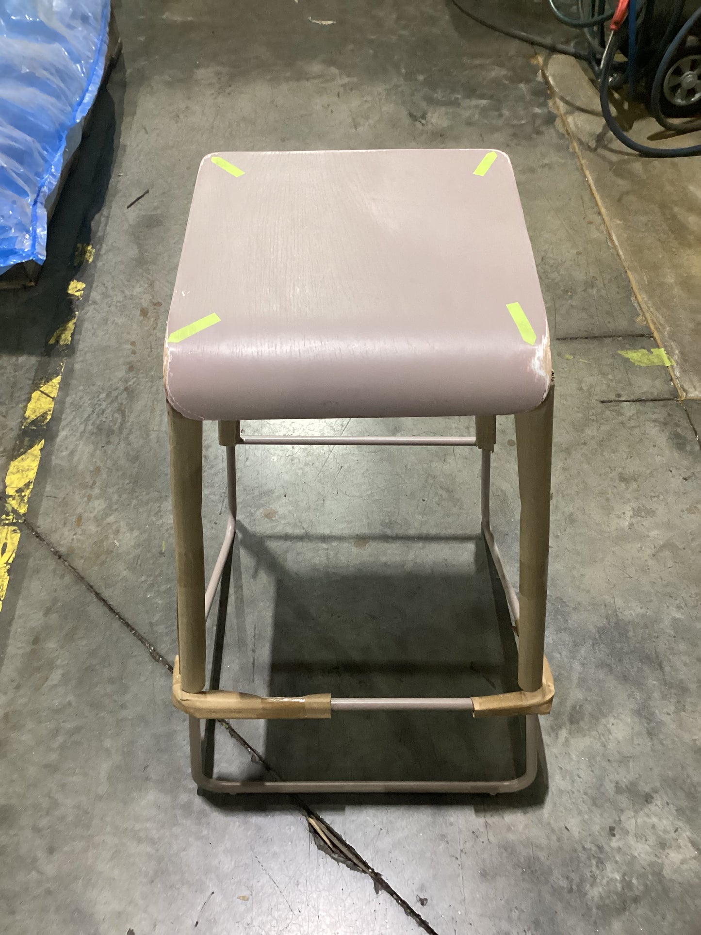 NSW CLN11469 Murphy Counter Stool Mushroom