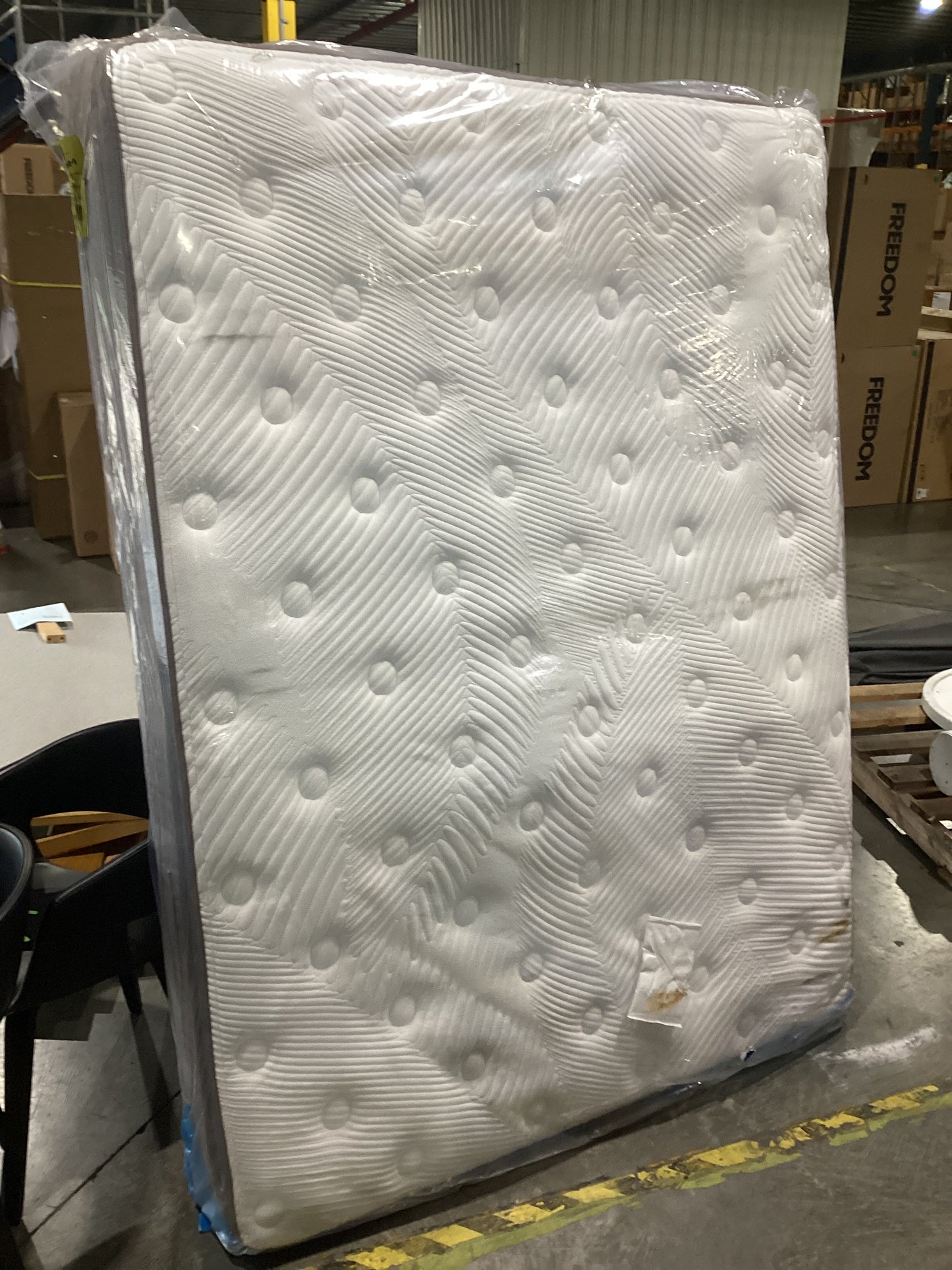 NSW CLN11475 Stratus Medium Queen Mattress