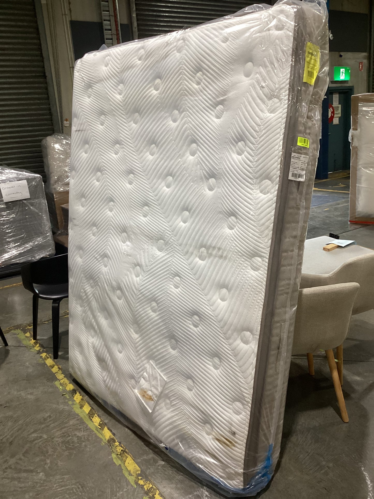 NSW CLN11475 Stratus Medium Queen Mattress