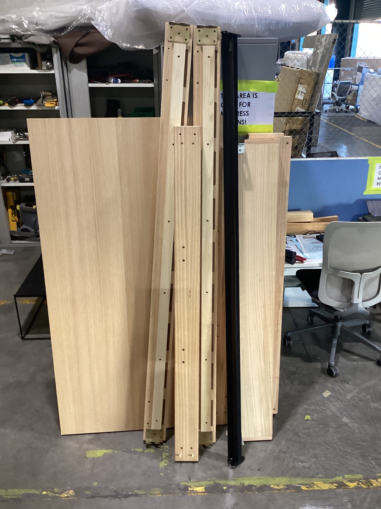 NSW MT24609 Mornington Bed Queen Natural