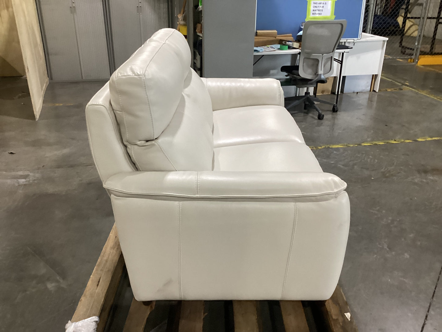 NSW CLN11558 Dexter Sofa 2.5S Lucia Frost