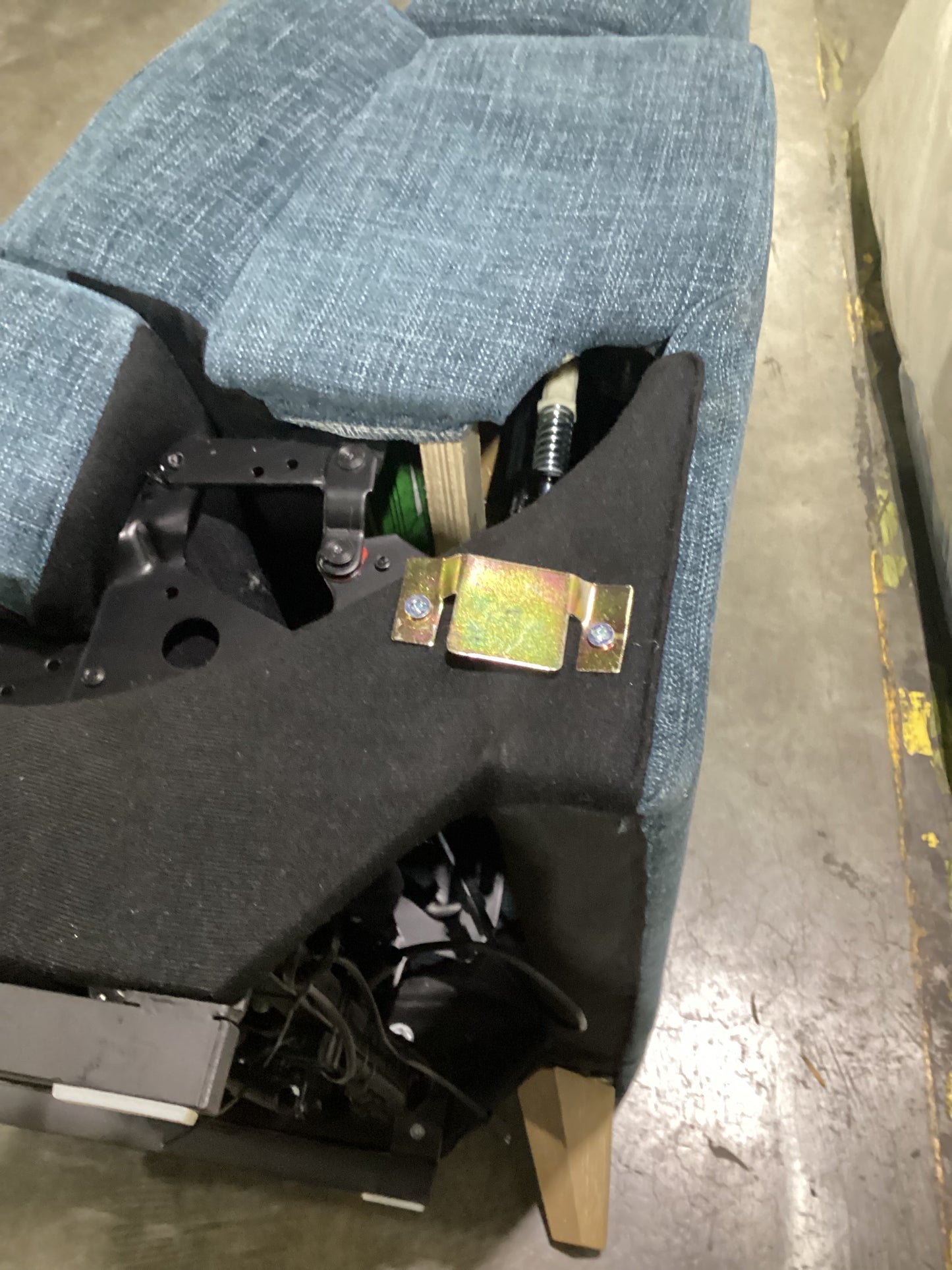 NSW MT24630 Sterling Electric Recliner Sofa 3S Top Denim