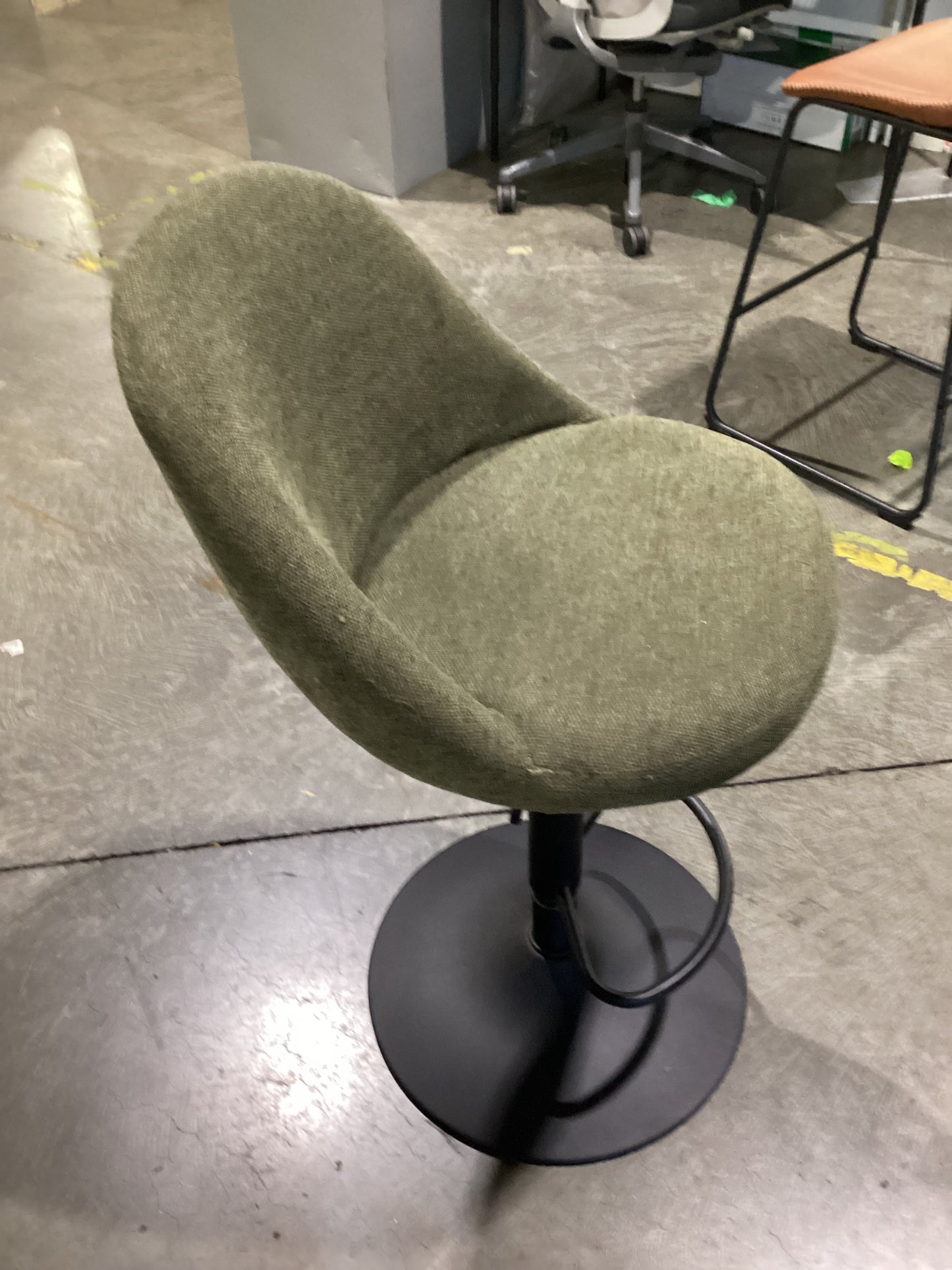 NSW CLN11568 Selena Counter Stool Brego Olive