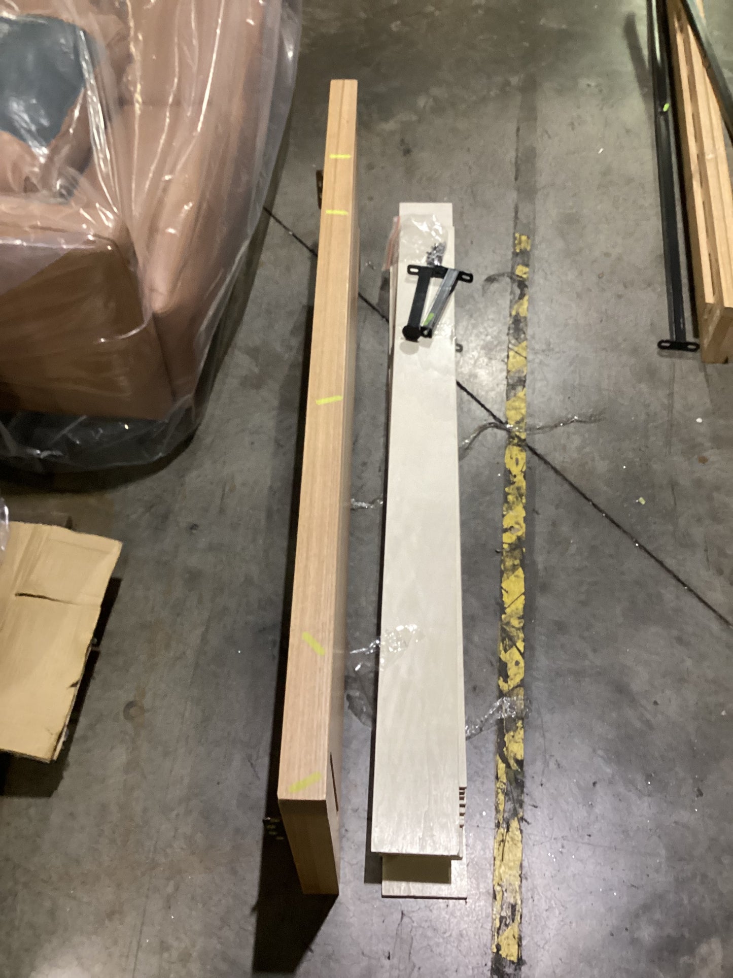 NSW MT24654 Hensley Bed Queen Natural