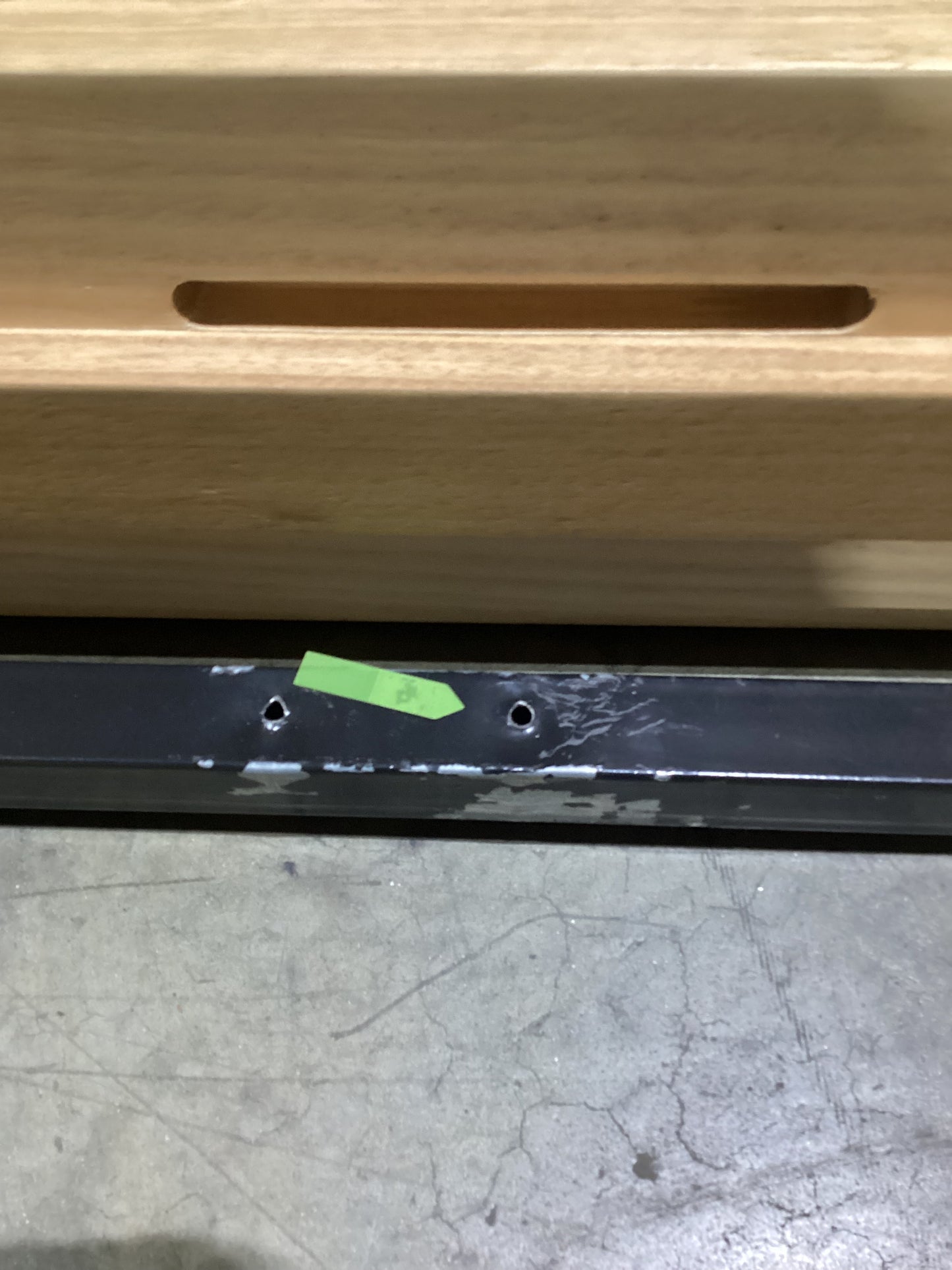 NSW MT24654 Hensley Bed Queen Natural