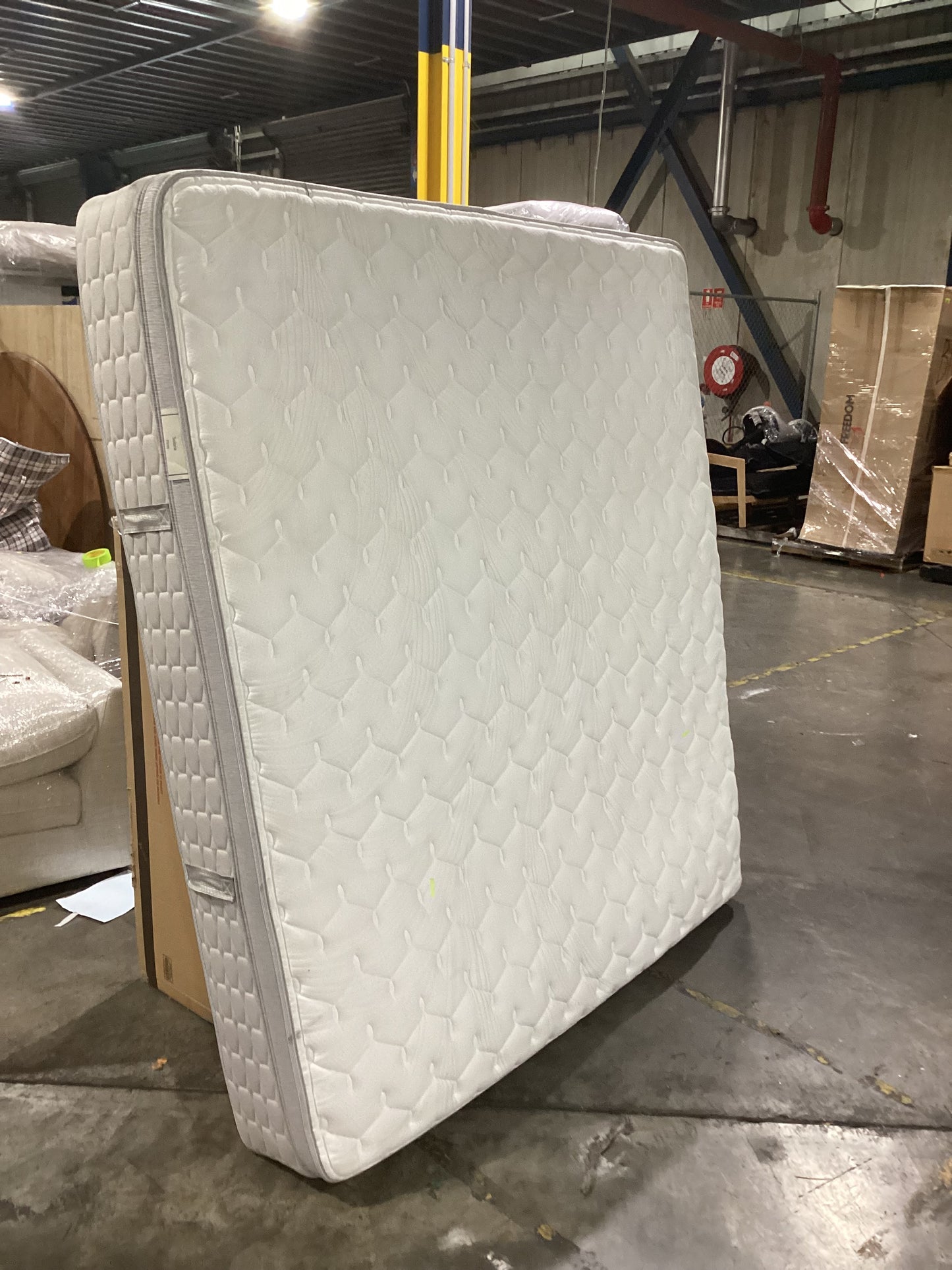 NSW CLN11662 Sealy Solara Firm Mattress King