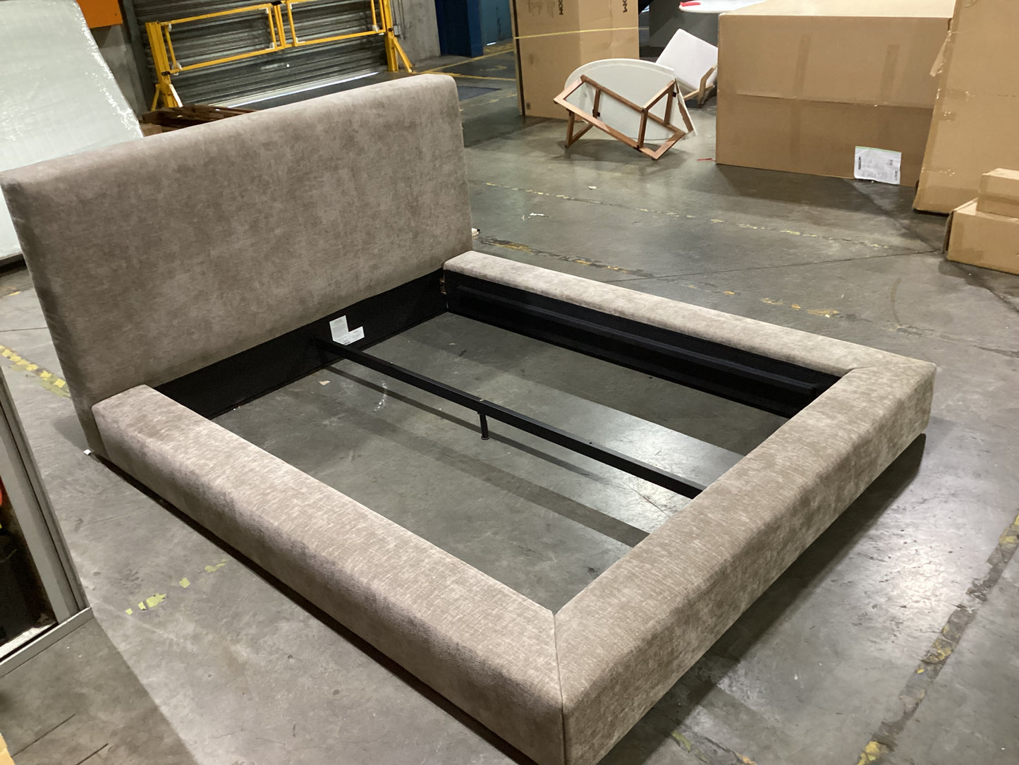 NSW MT24676 Elio Bed Queen Mushroom